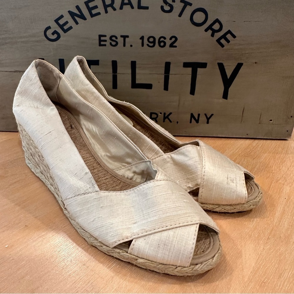 Lauren Ralph Lauren Wedge Espadrille Sandal Size 9.5 Gold Neutral Open Toe
